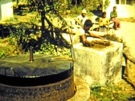 102-Floating_drum_photograph